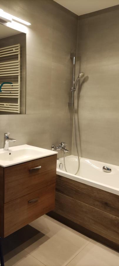 Apartament Prymus Z Garazem Apartment *